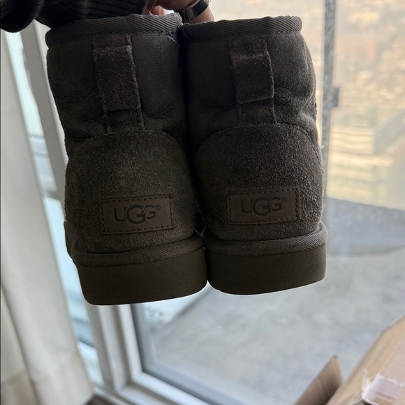 UGG The Classic Mini || grey color , USA 6 - Picture 6 of 11